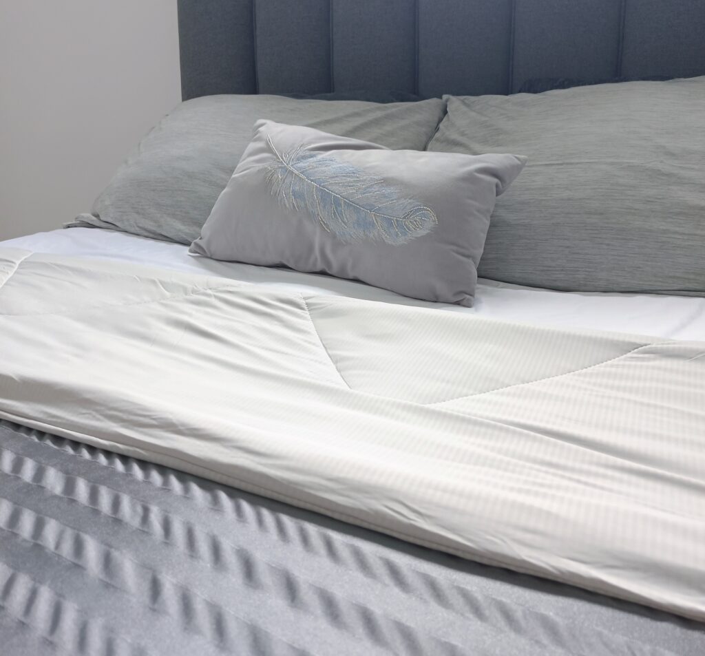 Stay Cool with Elegear Bedding