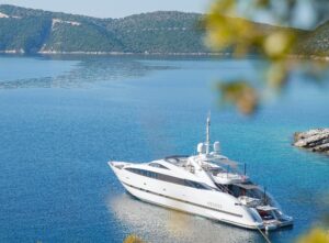 dream yacht charter