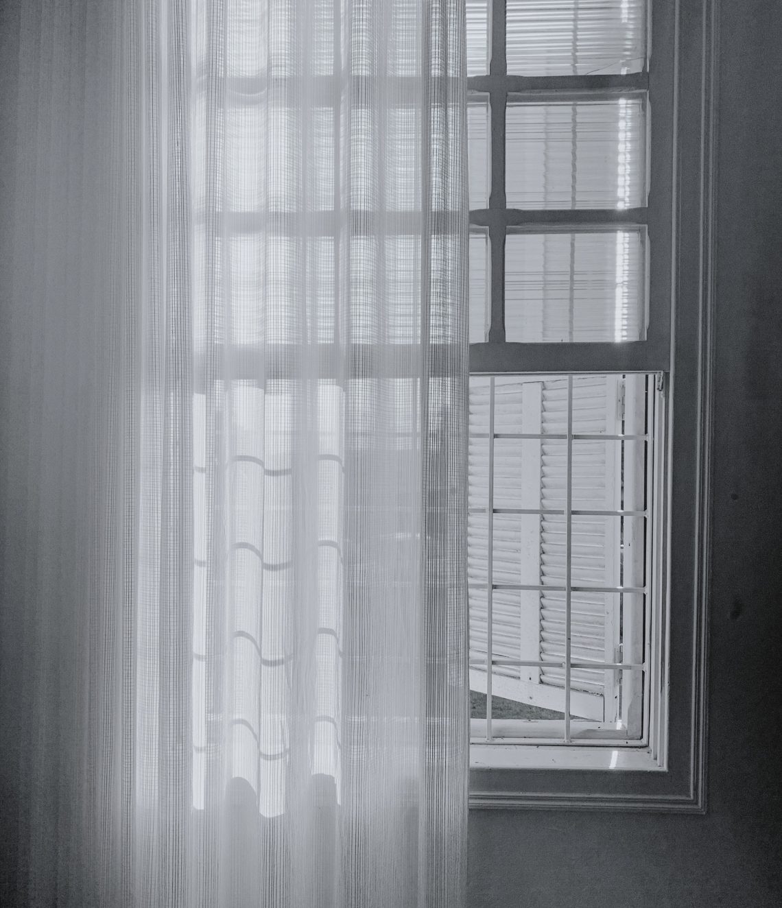 living room window treatment ideas